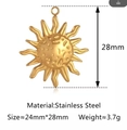 Golden stainless steel sunflower charm pendant with size and weight measurements - Gold Sun (DY1338-2)