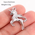 Pendentif licorne en acier inoxydable 23x21mm avec finition argentée polie pour bijoux - Style Licorne (DY1178-1) Argent