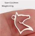 Pendentif tête de cheval évidé en acier inoxydable argenté poli, taille 11x14mm et 0,3g - Forme Tête de Cheval (DY1128-1) / Argent
