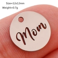 Poliertes 12mm Edelstahl Mom-Anhänger mit Durchbruch für DIY Schmuckherstellung - Runder Mom-Buchstabe (DY672-1)