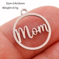 Silberner Edelstahl Mom Anhänger für DIY Schmuck, 14x16mm Muttertag Anhänger für Ketten - Runder Mom-Briefverbinder (DY1104-1)