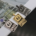 Pendentifs tarot 'La Lune' en or, argent et noir fabriqués en acier inoxydable - La Lune