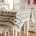 Mantel de algodón y lino con hojas verdes y elegante borde de encaje de ganchillo - Hoja Verde Borde de Encaje / 60x60cm