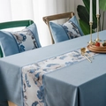Tovaglia blu in finto lino impermeabile con stampe floreali e cuscini coordinati - 100x135 / Floreale Blu