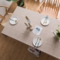 Mantel nórdico de algodón y lino a cuadros con bordado para un ambiente de comedor acogedor - 60x60 / café