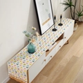 Moderne minimalistische tafelloper met kleurrijke geometrische patronen en kwastjes - 35X140cm / Roze Driehoek