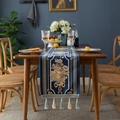 Chemin de table européen en chenille bleu foncé avec motifs floraux dorés et pompons - 32X300 / Bleu marine