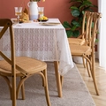 Nappe en dentelle blanche de style champêtre français avec motif floral sur une table en bois - 90x90cm / Blanc