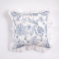 Weißer Kissenbezug aus Baumwolle mit blauem Blumenmuster und eleganten Rüschen - 45*45 Kissenbezug (Ohne Kern) / Blaue Stickerei Mit Rüschen
