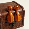 2604077 Orange Teardrop Earrings With Ink-wash Pattern
