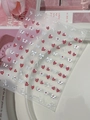 Autocollants 3D pour ongles avec fraises rouges et nœuds métalliques argentés sur planche - Style d'Estampage à l'Argent (YT7827Si)