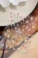 Adesivi per unghie floreali YT7767 con motivi di fiori colorati su base opaca - Lustro di Conchiglia (YT7767Te)