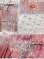 Hellblaue 3D-Schleifen-Nagelsticker mit silbernen Strasssteinen auf Folie - Strass Blau (YT7758S)