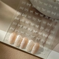 Stickers à ongles nœuds blancs minimalistes YT493-2 avec perles sur faux ongles - Style de Nœud à Ligne Blanche (YT493-2)