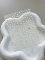 Detalle de pegatinas de flores para uñas con margaritas blancas y caligrafía de primavera - Estilo de Relieve YT5140