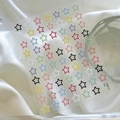 Vue détaillée d'autocollants nail art colorés en forme d'étoile avec support adhésif fin - Style Étoile Creuse Colorée (YT3867)
