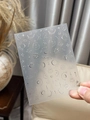 Dettaglio macro di adesivi per unghie in argento con motivi boho di luna e stelle - Argento (YT3807si)