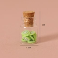 Barattolo in vetro in miniatura con fette di kiwi verde e tappo di sughero 2x1,2cm - Bottiglia di Kiwi