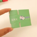 Caja de logística miniatura verde con conejo de dibujos y texto Happy para casa muñeca - Estilo Conejo Dibujos Animados / verde claro