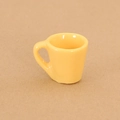 Gelbe Miniatur Kaffeetasse aus Keramik für Puppenhaus Zubehör und Dekoration Modell - Gelb
