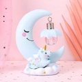 Luce notturna unicorno rosa e luna blu con base a nuvola e piccolo corno dorato - Design Unicorno / Blu