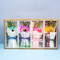 Geschenkset mit künstlichen Sonnenblumen in vier Farben und Klarsichtfensterboxen - Gelbes Thema (F23-5)