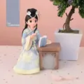 Statuina di ragazza cinese tradizionale che legge in abito Hanfu blu e giallo - 120*85*155mm / Blu