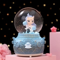 Boule de cristal animée avec figurine aux cheveux bleus et socle lumineux bleu - Taille 80 (Lumière + Neige) / Anime-Bleu