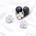 Elegant four-leaf clover earphone clip and stud earring set with clear sparkling crystals - Palladium Zx403