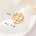 Detailansicht eines goldenen Herzanhängers mit Kreuz und Kristallbesatz - Goldener Hohler Spitzenkante Strass Herz Kreuz Anhänger (H-11648)