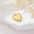 Gepolijste 14k gouden hart hanger met letter J en stralende getextureerde randen sieraad - Stijl J (H-10521)