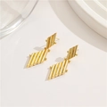 Französischer Vintage-Stil Geometrische Goldene Ohrstecker mit Stufendesign - Abgestufter Paralleler Zylindrischer Stil (H-9379) / 14K-Gold