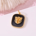 Colgante de cabeza de león en oro de 14K con esmalte negro y diseño cuadrado redondeado - Cabeza de León Oro 14K (Negro) / Negro