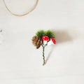 Mini decorazione natalizia con aghi di pino, pigna naturale e piccoli funghi rossi - Width 6cm Length 8-10cm / Pine Mushroom And Pine Cone Style