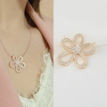 Elegante ciondolo a fiore a cinque petali placcato oro 14K con zirconi scintillanti - Stile Fiore a Cinque Petali (Oro 14K H-6370)