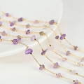 Bracciale a catena dorata fatto a mano con quarzo fragola viola naturale e perline d'oro - Stile Pietra Naturale Viola (AL-261)