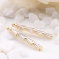 Pendentif barre rectangulaire minimaliste plaqué or 14 carats avec quatre zircons - Style de Suspension Horizontale
