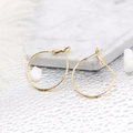 Créoles classiques en cuivre plaqué or 14K sur support marbre avec dentelle - 30mm / Or 14 carats