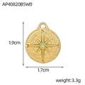 Dettaglio del ciondolo a bussola vintage con gemma verde e dimensioni incluse - Stile Bussola Strass Verde (AP40820B5W0)