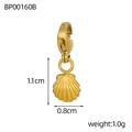 Detail of golden scallop shell pendant with lobster clasp and stainless steel finish - Radiant Shell Style (BP00160B)