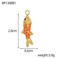 Pendentif carpe koi doré avec écailles en émail orange, 2,8 cm x 0,6 cm, pesant 3,0 g - Style Poisson Koi Orange (BP1388B1)