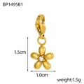Vue détaillée du mini pendentif champignon cœur avec dimensions 1,5cm x 1,0cm - Style de Fleur à Cinq Pétales Blanc Transparent (BP1495B1)