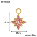 Dettaglio macro del ciondolo a stella dorato con micro-pavé di zirconi rosa - Stile Stella Ottagonale Rosa (BP2498B5)