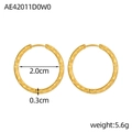 Detailansicht der 20mm goldenen Creolen mit Hammerschlag-Optik und genauen Maßangaben - Gehämmerter Runder Stil (AE42011D0W0) / 1 Paar Packung / Gold