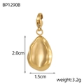 Vista macro del colgante de gota de oro con dimensiones de 2,0 cm y 1,5 cm medición - Gota de Agua Lisa Irregular Dorada (BP1290B)