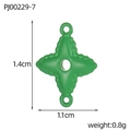 Macro detail of green four-leaf clover pendant with size 1.4cm by 1.1cm and 0.8g weight - Green Cross Star (PJ00229-7)