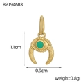 Pendentif œil de démon doré en forme de corne avec détail en émail vert - Style Mauvais Œil Goutte d'Huile Vert (BP1946B3)