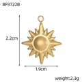 Detailansicht des Barock-Sonnenanhängers mit 2,2 cm Höhe und goldener Oberfläche - Abgerundeter Halbkugelstrahl Stil (BP3722B)