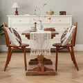 Runner da tavola in pizzo beige con nappe e cuscini coordinati con motivo etnico - 30*360cm / Beige