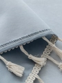 Mantel minimalista de PVC azul claro impermeable con borlas decorativas en crema - 140cm*100cm / Circón Azul Claro